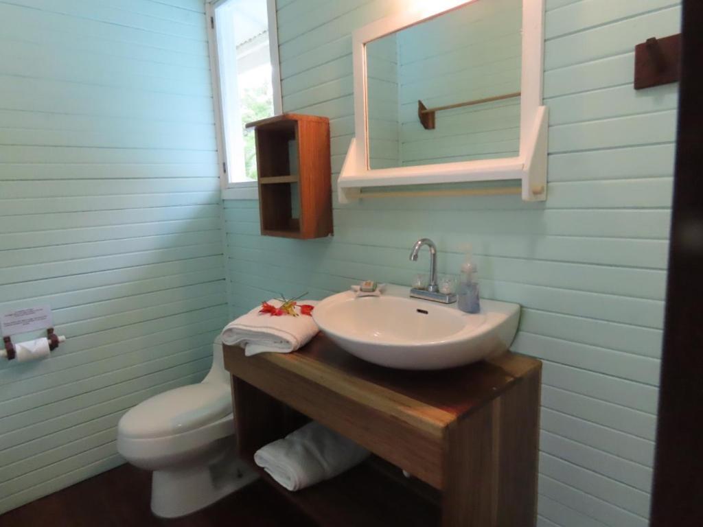 Sand Dollar Beach Bed & Breakfast Bocas del Toro Exterior foto