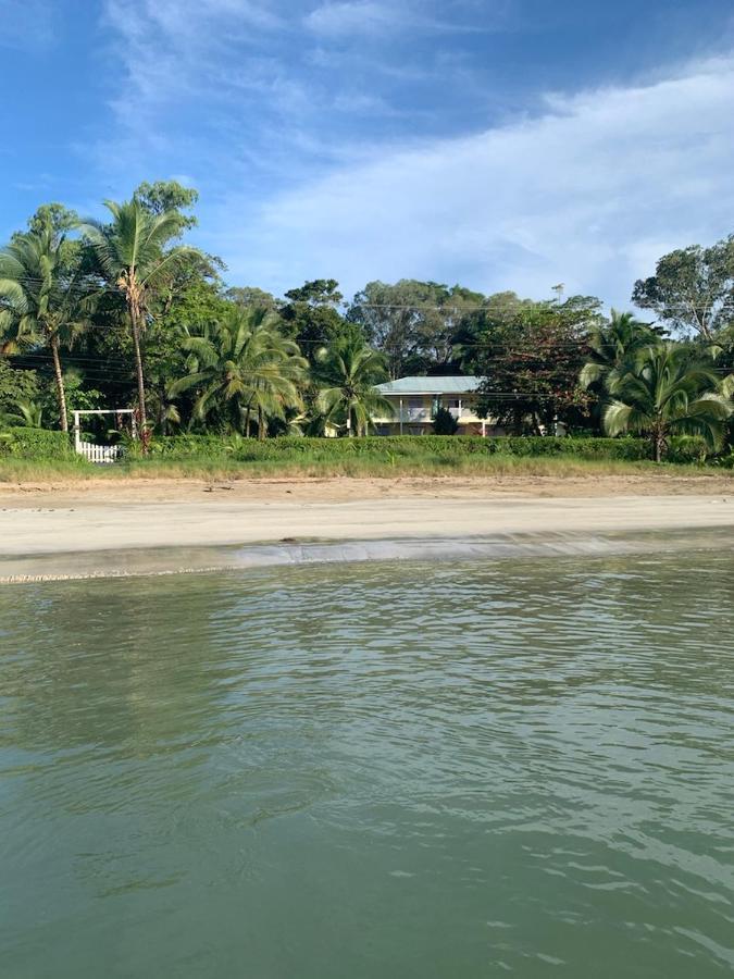 Sand Dollar Beach Bed & Breakfast Bocas del Toro Exterior foto