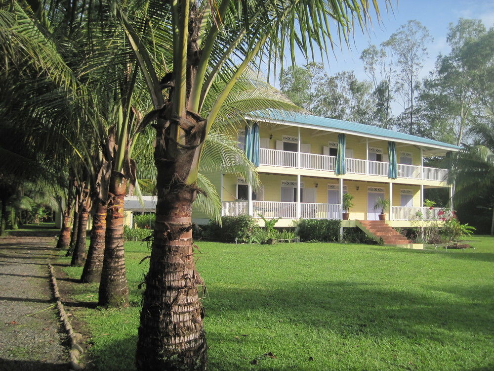 Sand Dollar Beach Bed & Breakfast Bocas del Toro Exterior foto