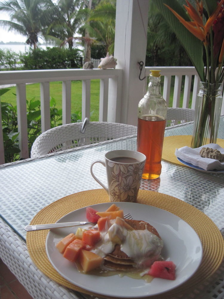 Sand Dollar Beach Bed & Breakfast Bocas del Toro Exterior foto