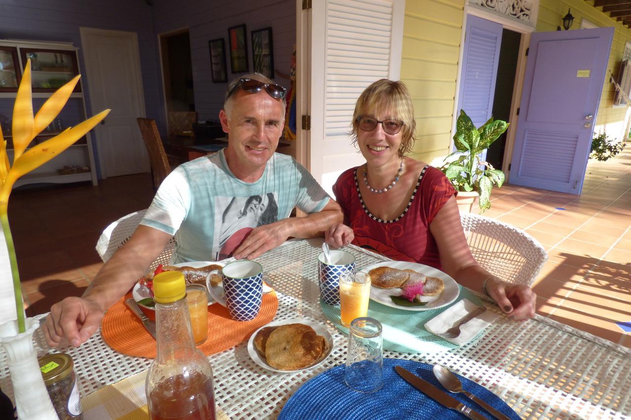 Sand Dollar Beach Bed & Breakfast Bocas del Toro Exterior foto
